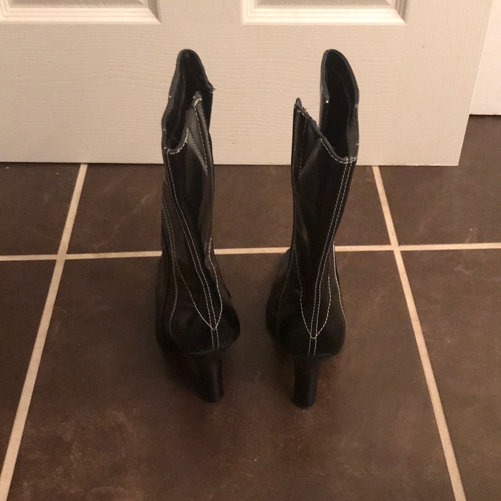 Amanda Smith - image 4